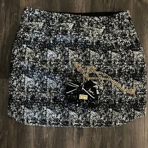 2 piece black and white set